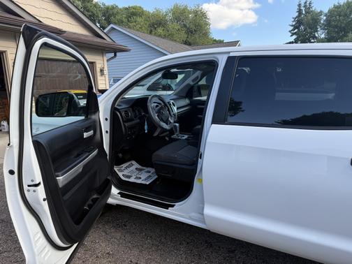 2015 Toyota Tundra SR5