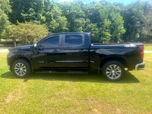 Black 2020 Chevrolet Silverado 1500 LT