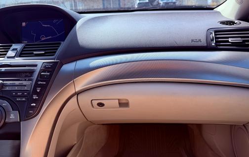 2011 Acura TL Technology