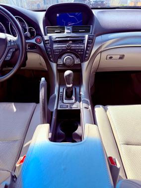 2011 Acura TL Technology