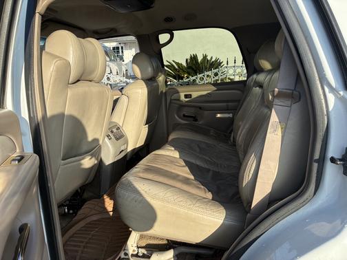 2002 GMC Yukon Denali