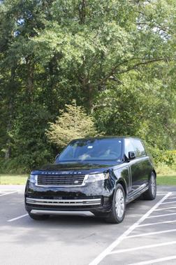 Black 2024 Land Rover Range Rover P400 SE LWB 7 Seat