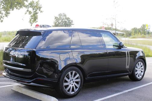 Black 2024 Land Rover Range Rover P400 SE LWB 7 Seat