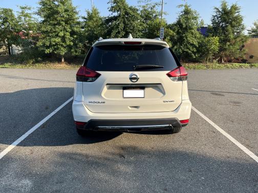 2017 Nissan Rogue SV
