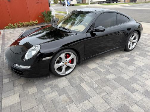 Black 2006 Porsche 911 911 Carrera 4S