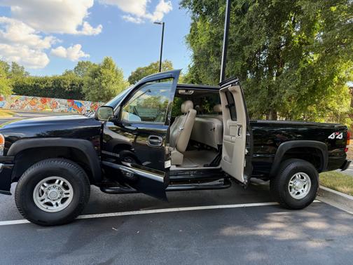 2004 GMC Sierra 2500 SLT H/D Extended Cab
