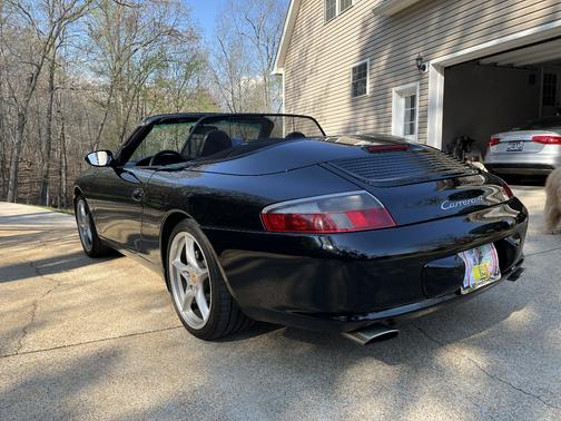 2002 Porsche 911 911 Carrera 4 Cabriolet