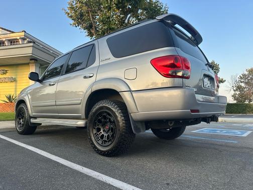 2005 Toyota Sequoia Limited