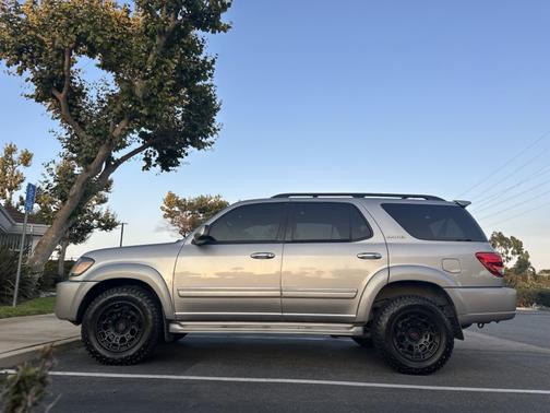 2005 Toyota Sequoia Limited