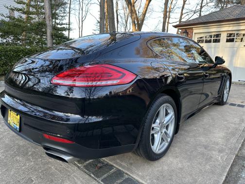 2014 Porsche Panamera 4
