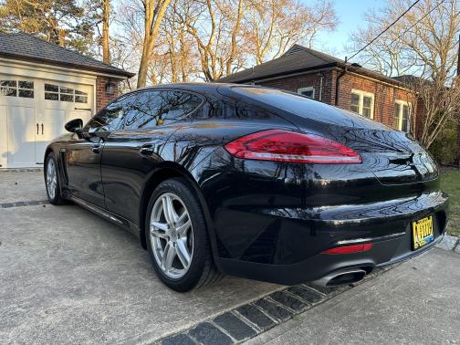 2014 Porsche Panamera 4