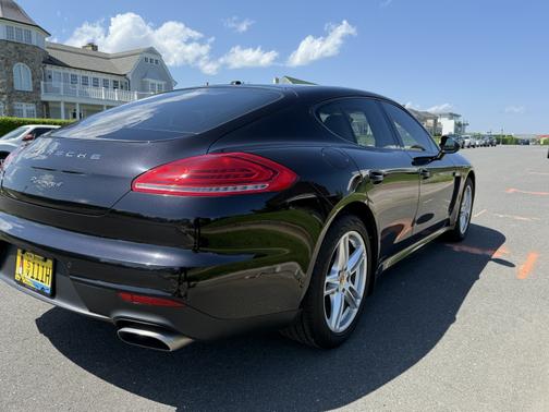 2014 Porsche Panamera 4