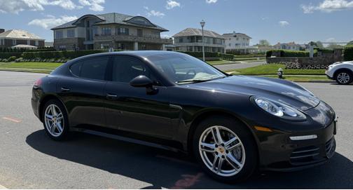 2014 Porsche Panamera 4