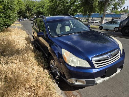 2010 Subaru Outback 2.5 i Premium