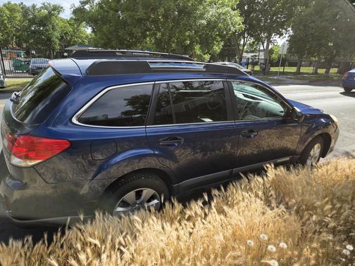2010 Subaru Outback 2.5 i Premium