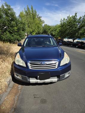 2010 Subaru Outback 2.5 i Premium