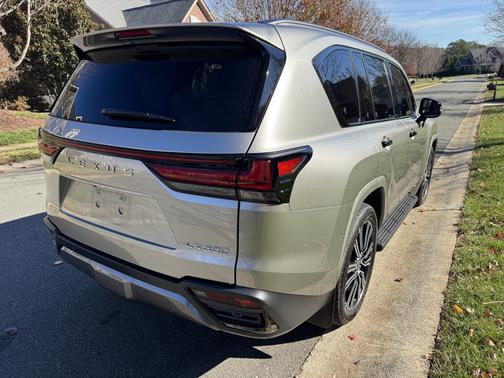 2023 Lexus LX 600 Luxury