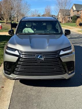 2023 Lexus LX 600 Luxury