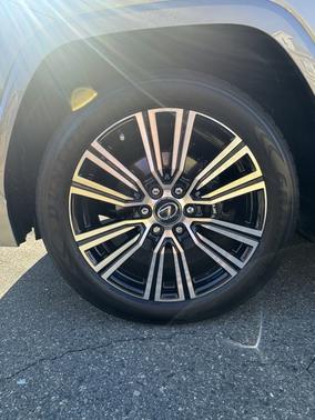 2023 Lexus LX 600 Luxury