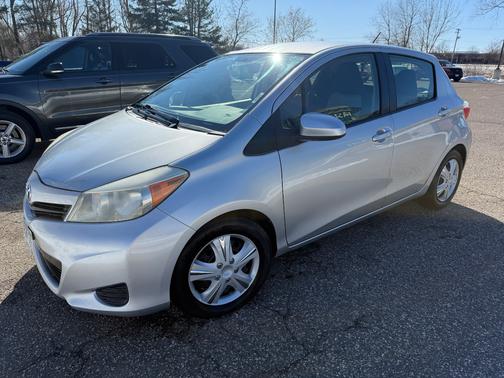 2014 Toyota Yaris LE