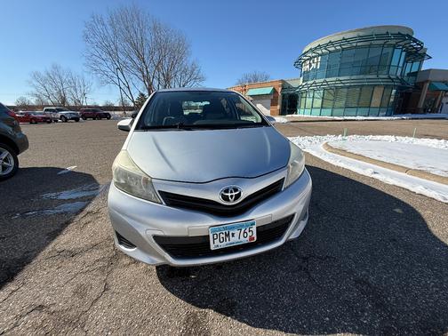 2014 Toyota Yaris LE
