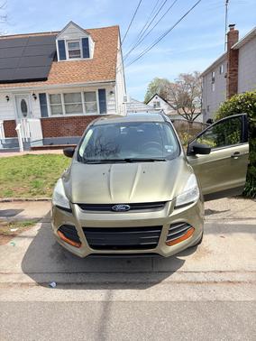 Green 2013 Ford Escape S