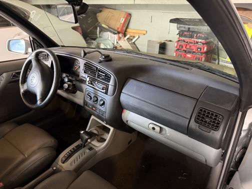 2002 Volkswagen Cabrio GLX
