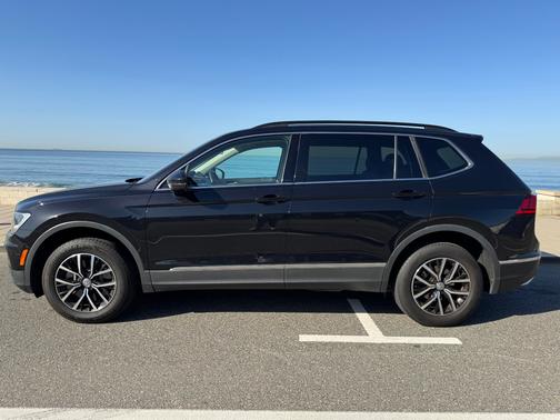 2021 Volkswagen Tiguan 2.0T SE R-Line Black