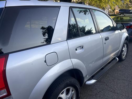 2003 Saturn Vue Base