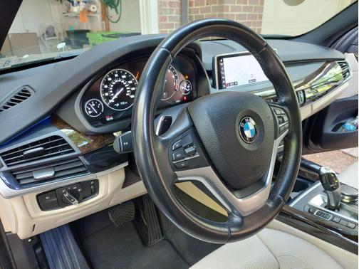 Photo 4 of 14 of 2018 BMW X5 eDrive xDrive40e