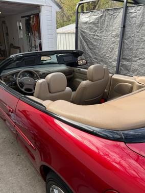 Red 2004 Chrysler Sebring LXi