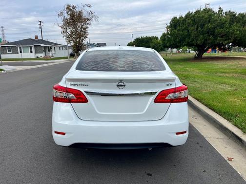 White 2015 Nissan Sentra SV