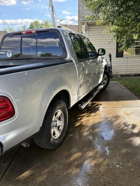 Silver 2002 Ford F-150 XLT SuperCrew