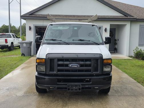 White 2013 Ford E250 Cargo