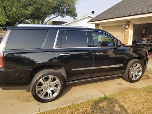 Photo 3 of 8 of 2015 Cadillac Escalade Premium