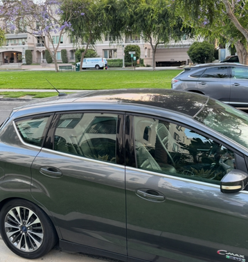 2017 Ford C-Max Energi Titanium