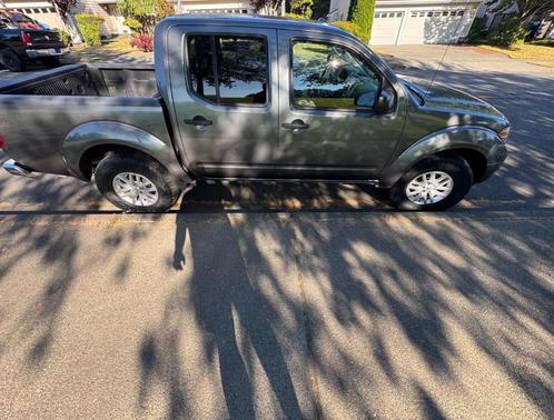 Gray 2016 Nissan Frontier SV