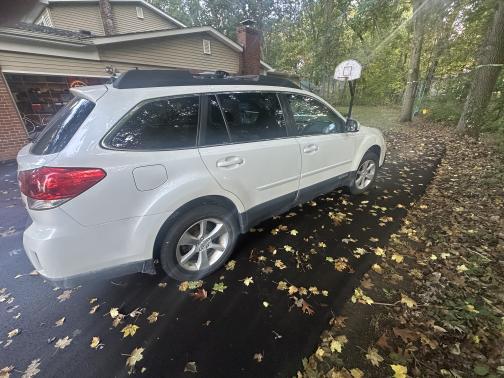 2013 Subaru Outback 2.5i Limited