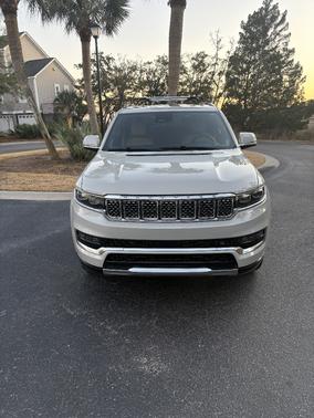 2022 Jeep Grand Wagoneer Series III