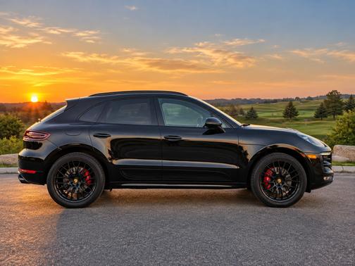 Black 2018 Porsche Macan Macan GTS