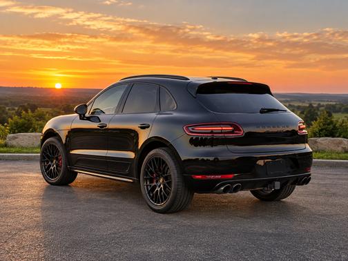 Black 2018 Porsche Macan Macan GTS