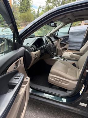Green 2016 Honda Pilot Elite