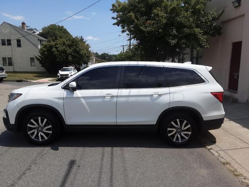 White 2020 Honda Pilot EX