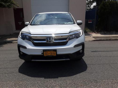 White 2020 Honda Pilot EX