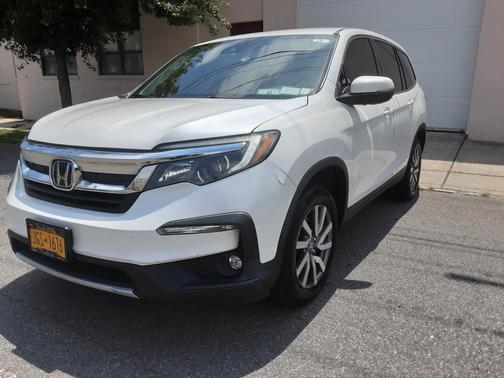 White 2020 Honda Pilot EX