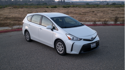2016 Toyota Prius v Two