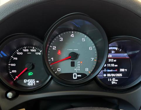 White 2018 Porsche Macan Macan S