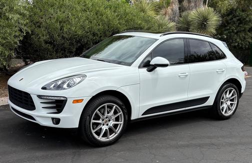 White 2018 Porsche Macan Macan S