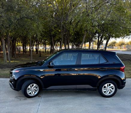 2023 Hyundai VENUE SE