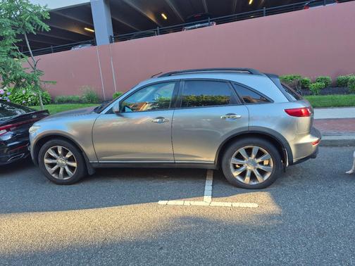 Silver 2003 INFINITI FX45 Base